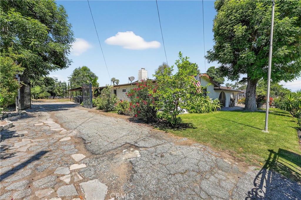 Property photo 44