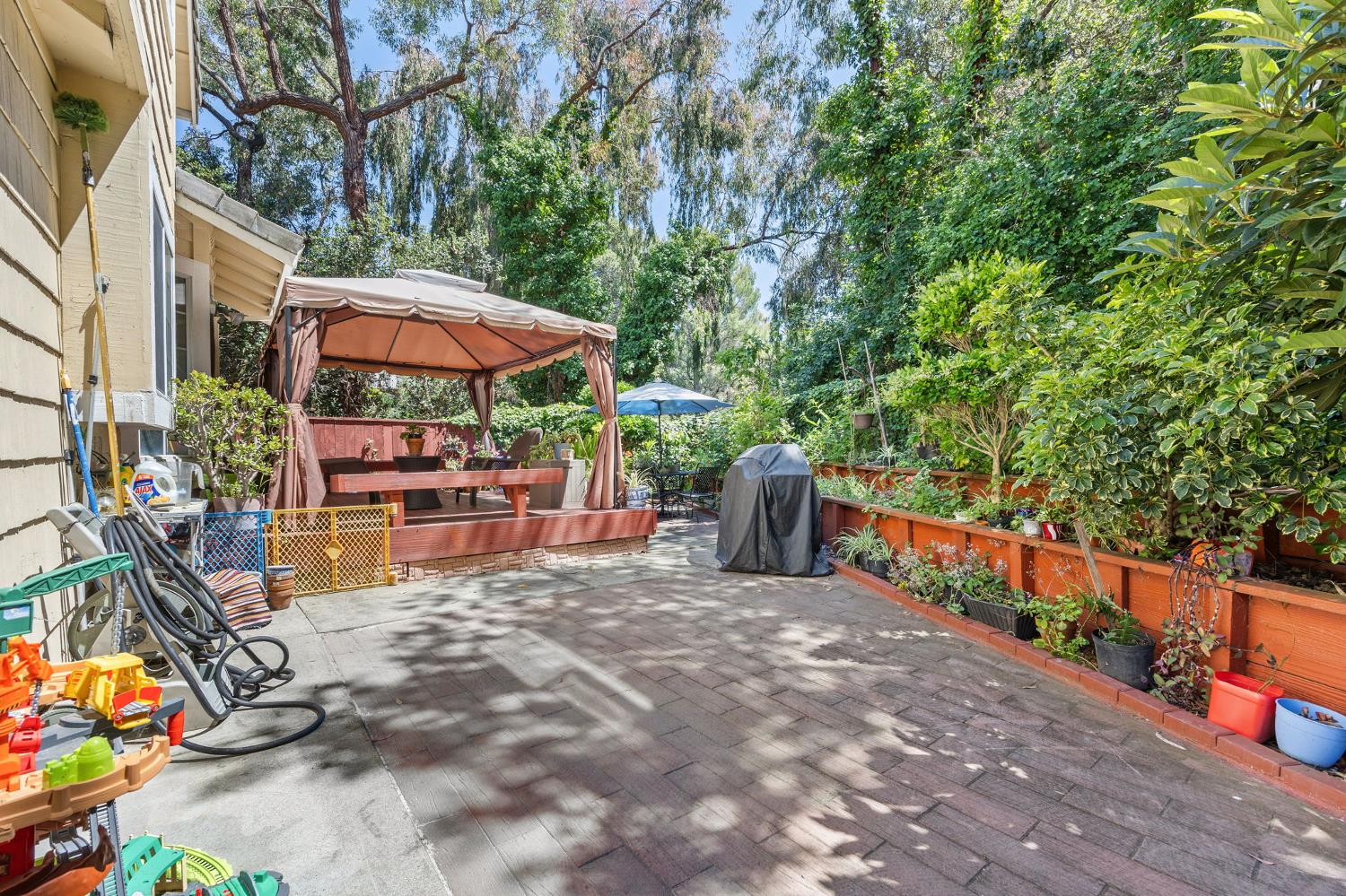 Property photo 42
