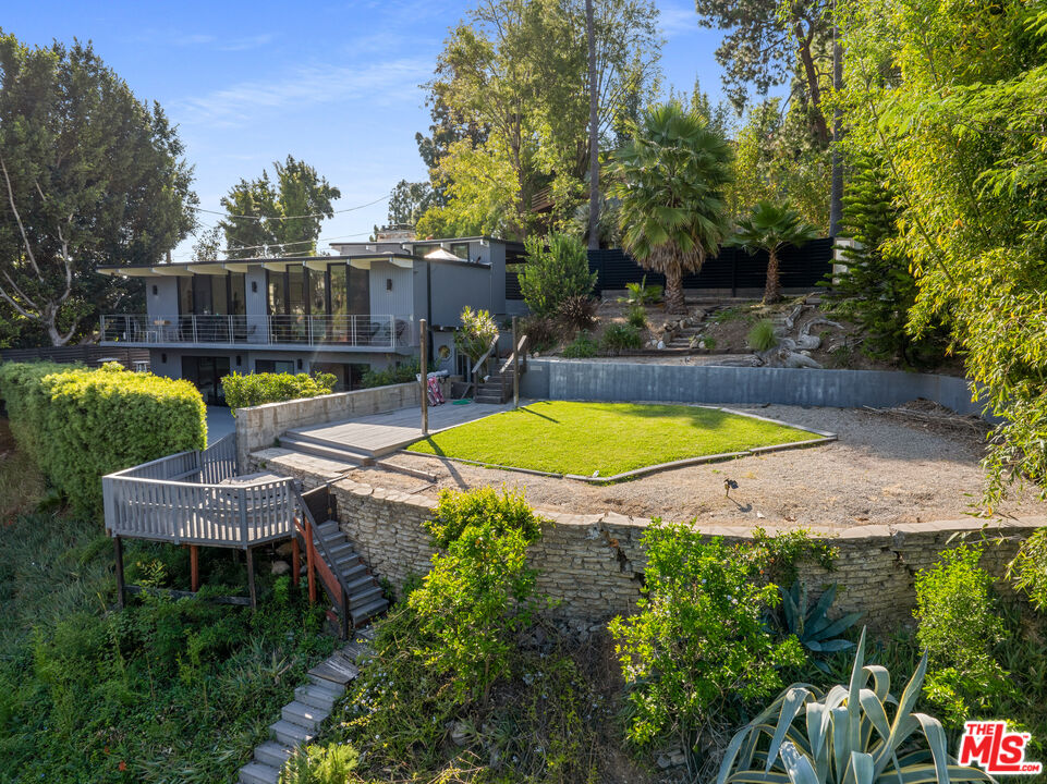 Property photo 32