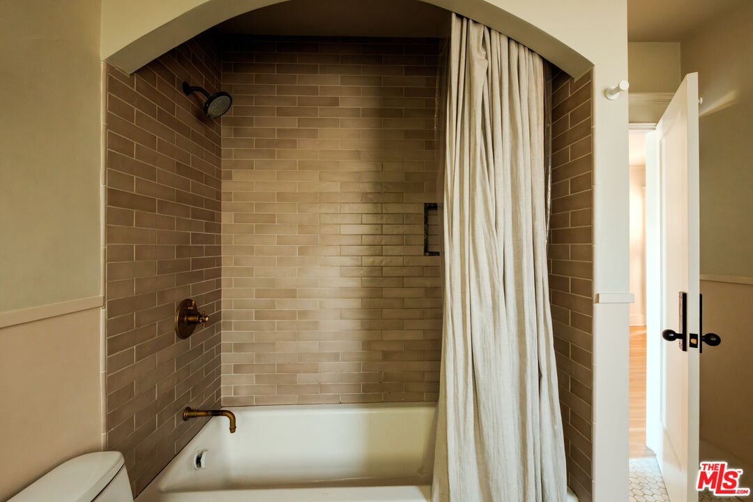 Property photo 46
