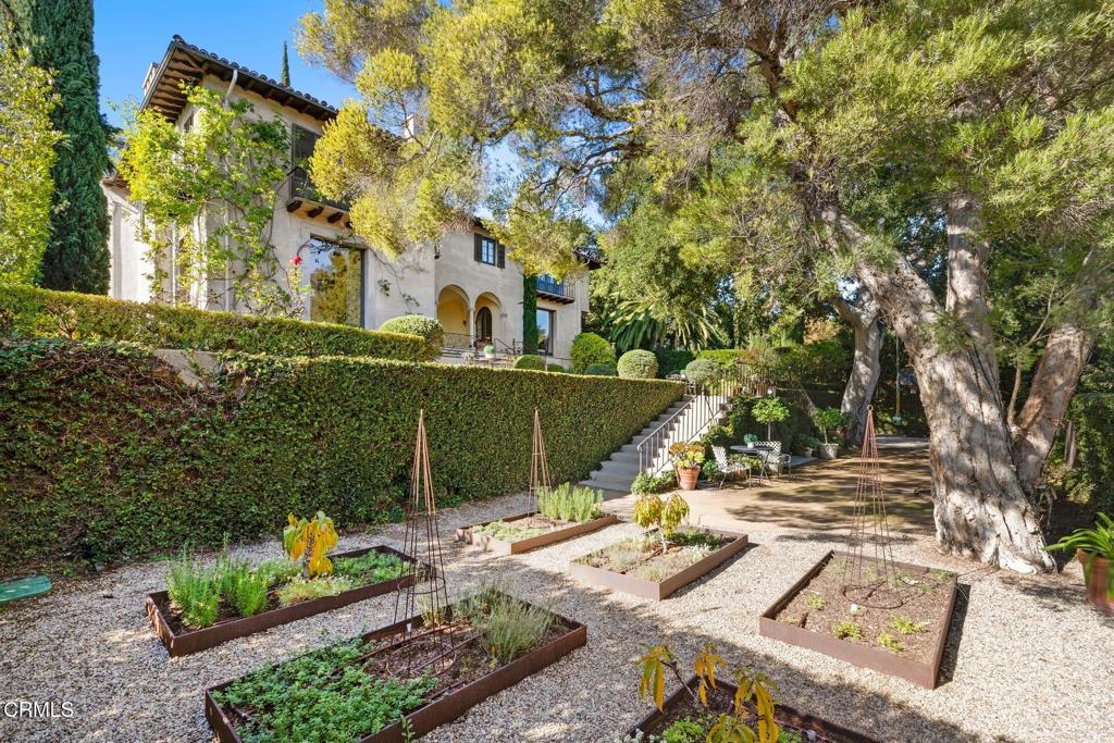 Property photo 42