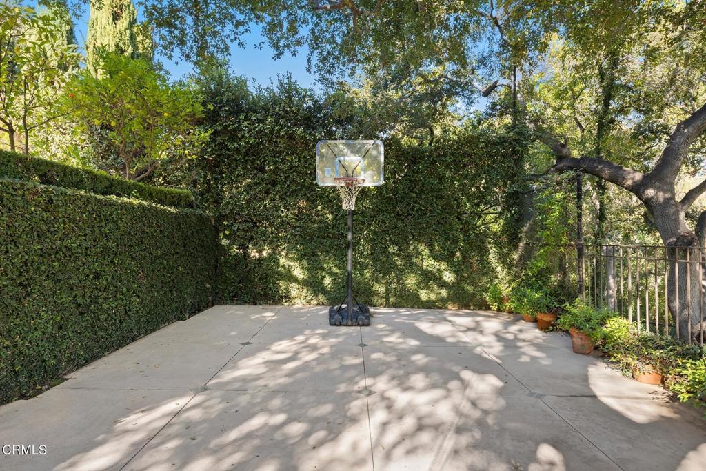 Property photo 43