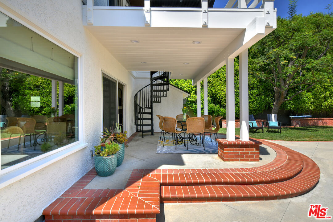 Property photo 28