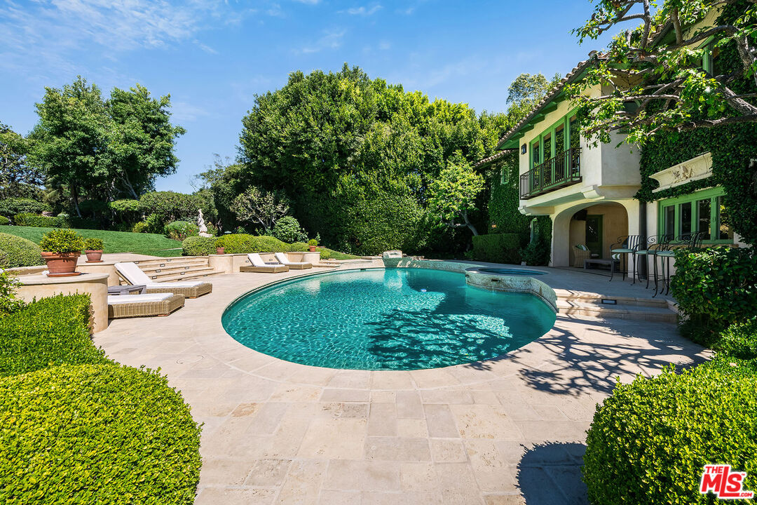 Property photo 25