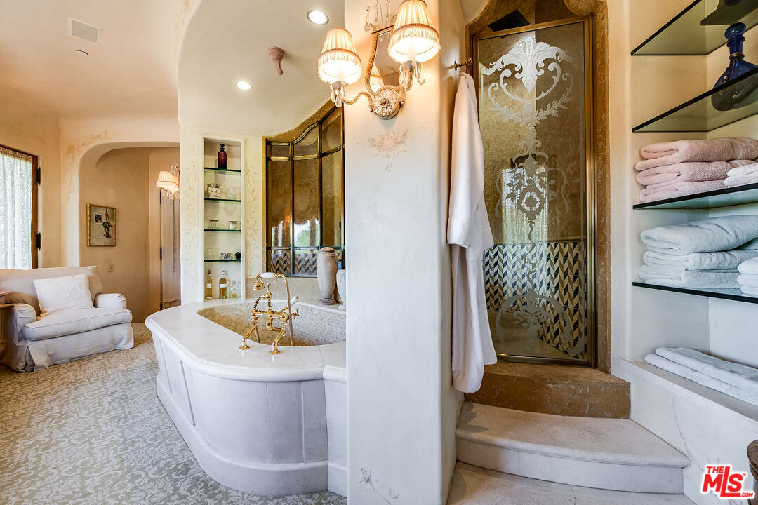 Property photo 37