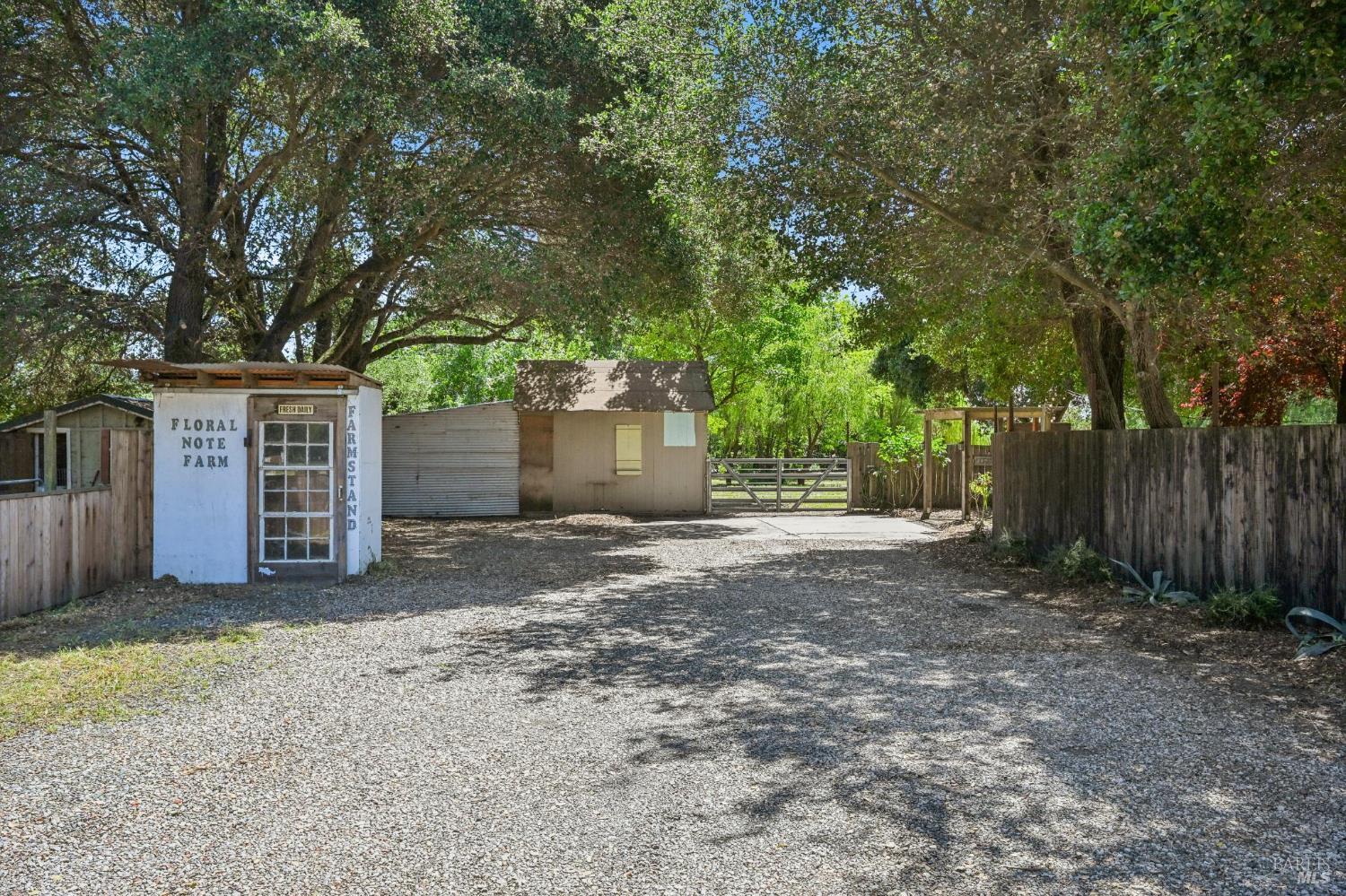 Property photo 40