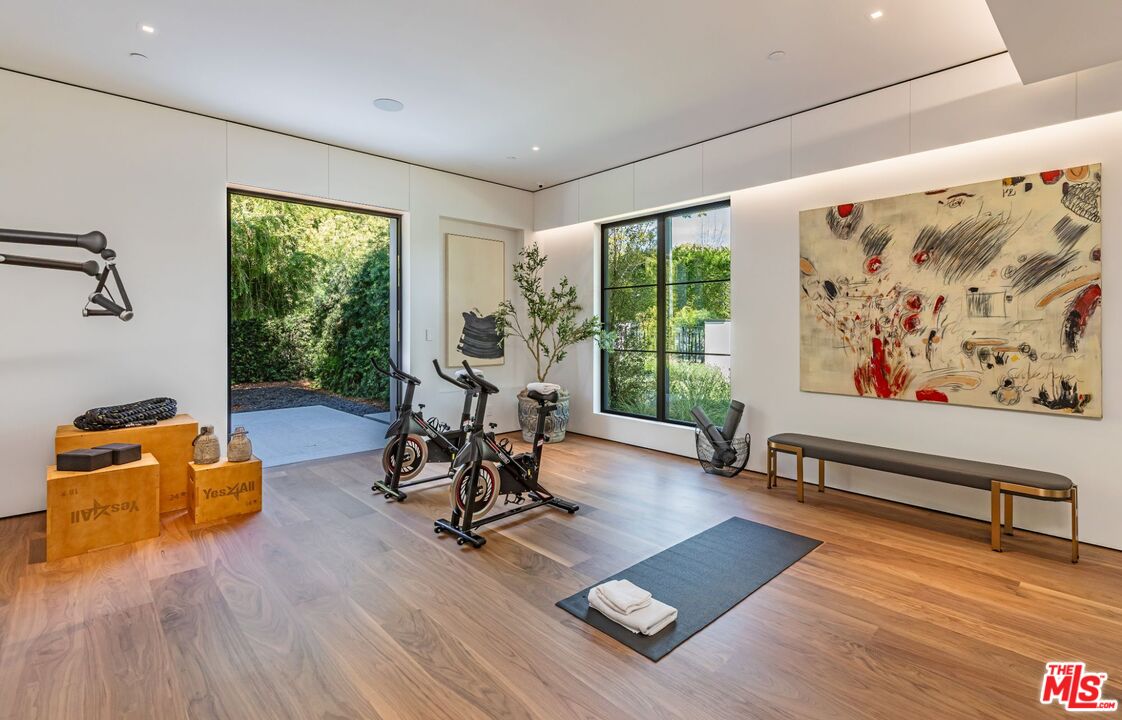 Property photo 43