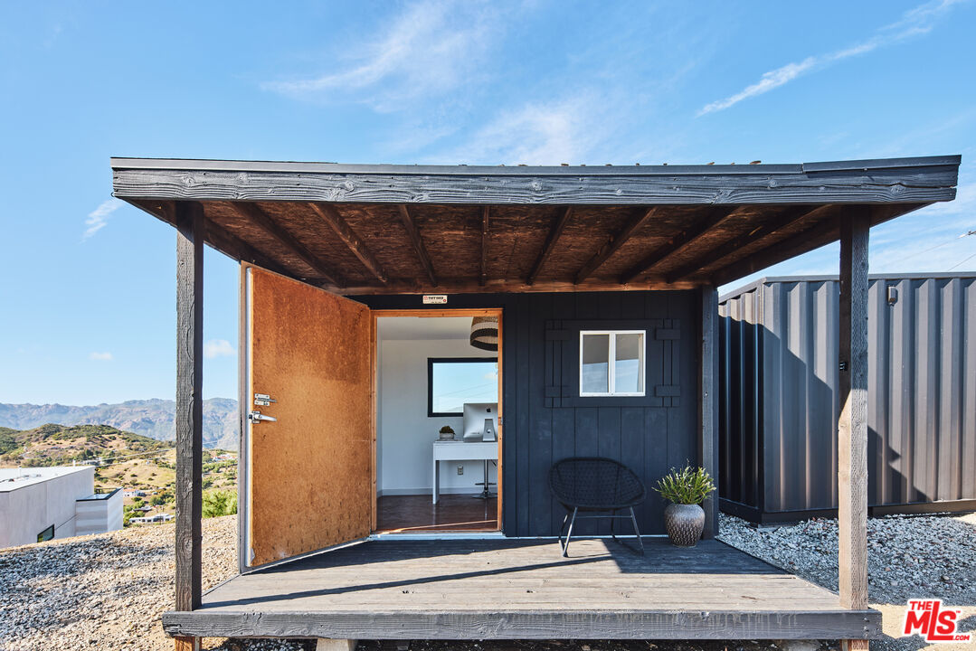 Property photo 33