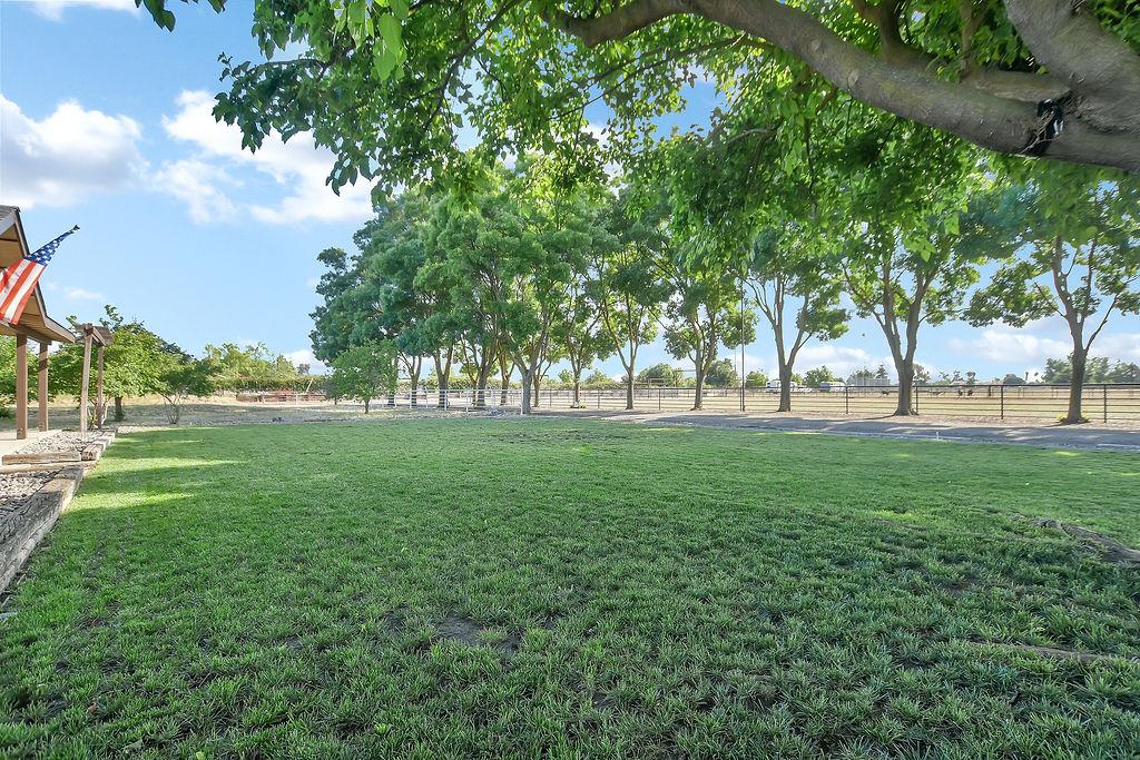 Property photo 43