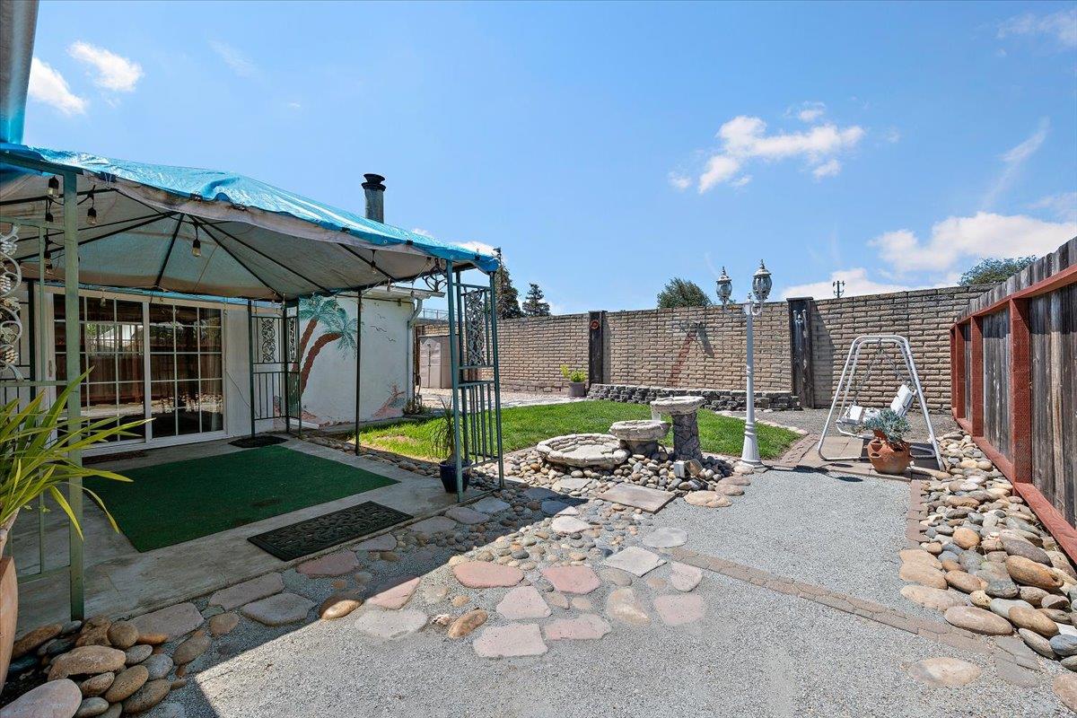 Property photo 28