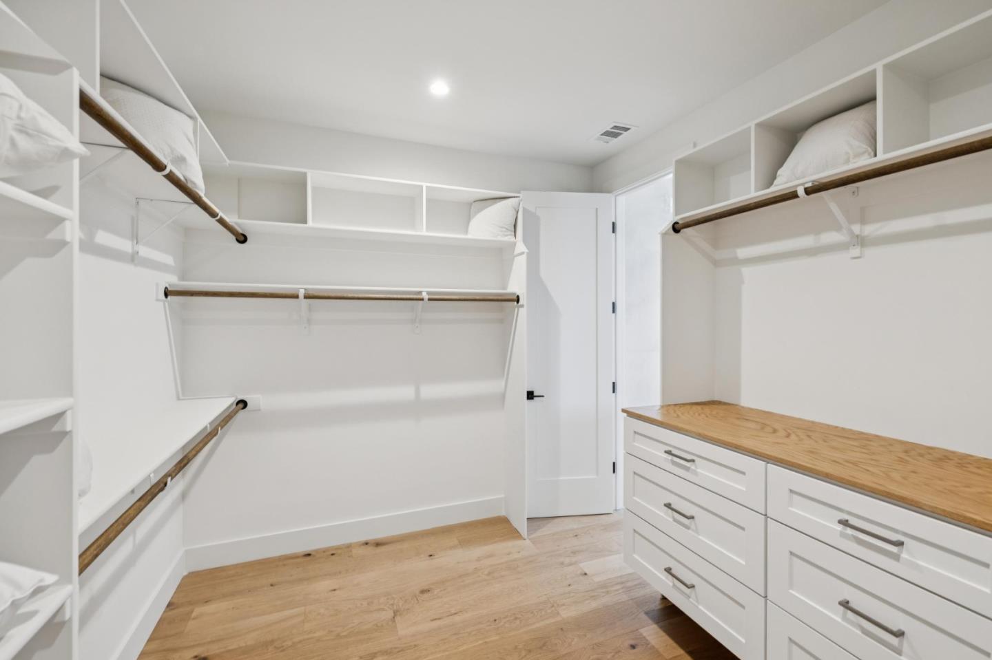 Property photo 50