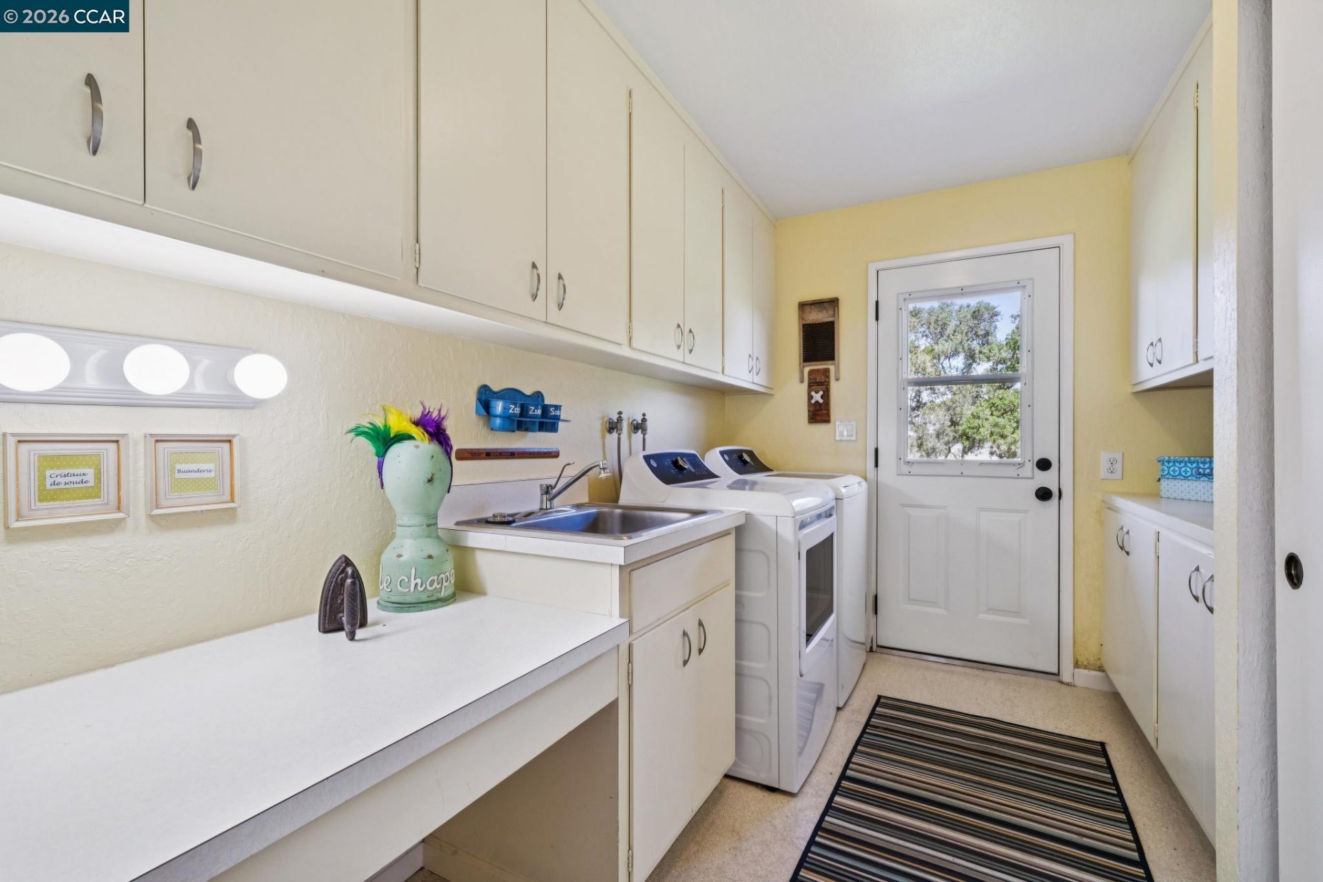 Property photo 35