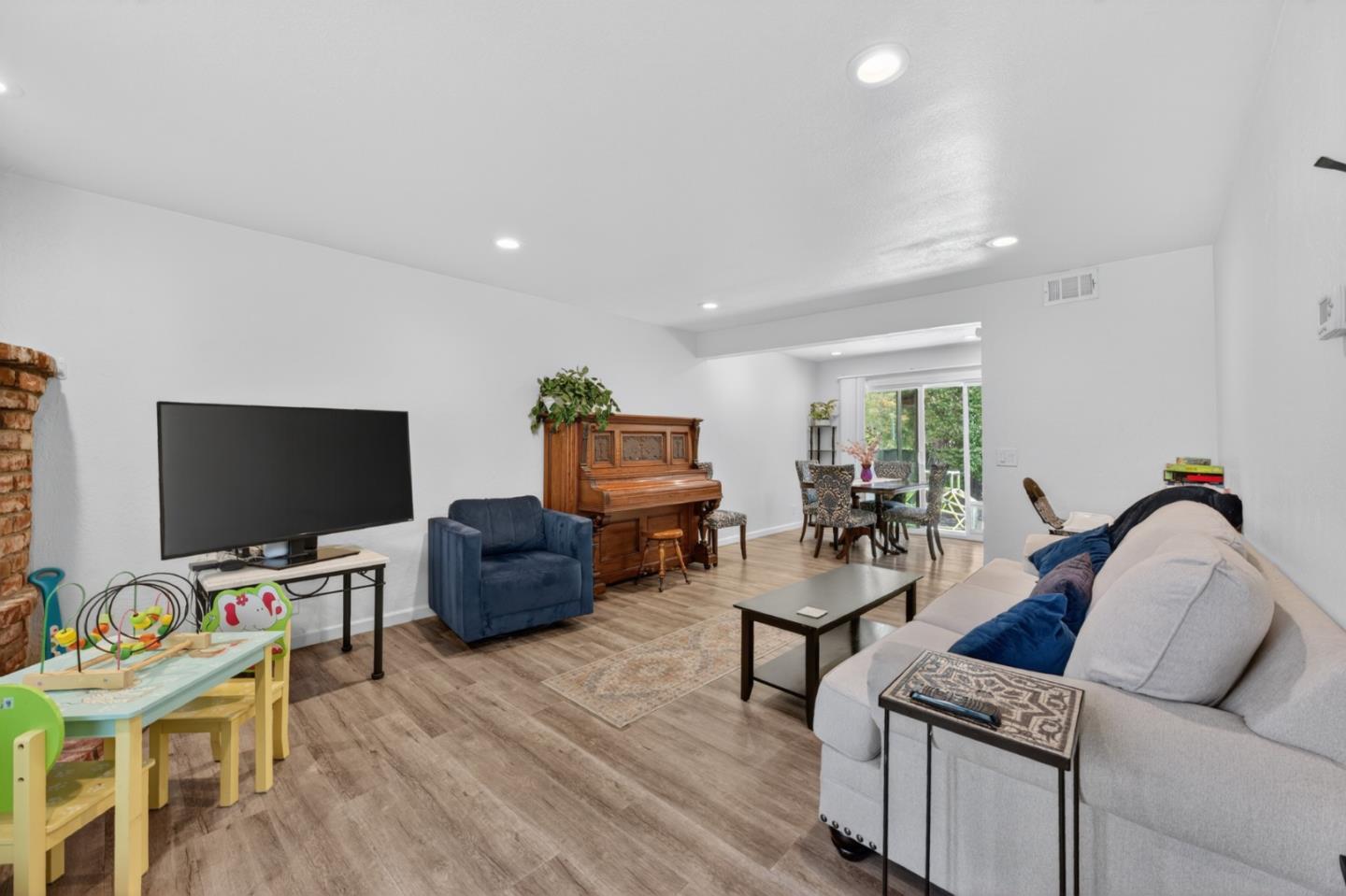 Property photo 37