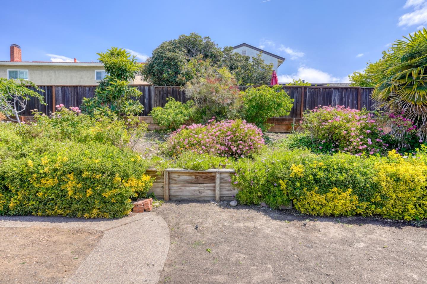 Property photo 37