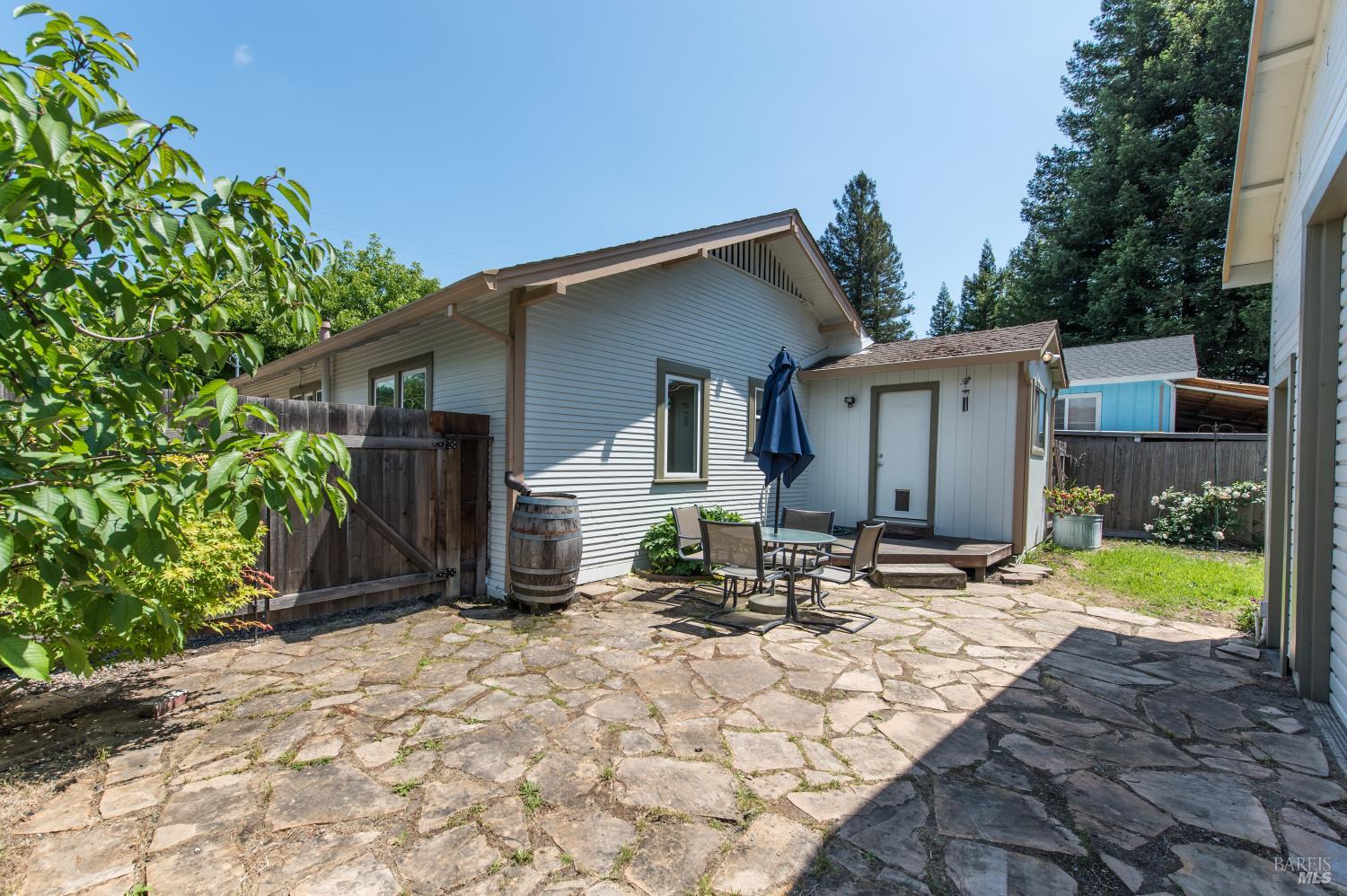 Property photo 24