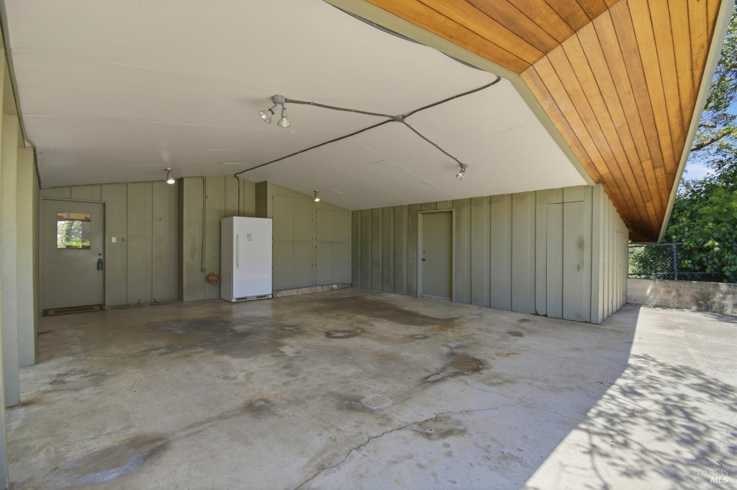 Property photo 47