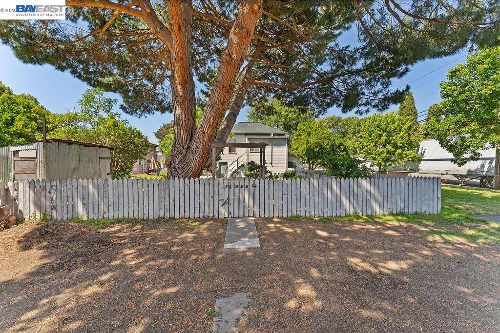 Property photo 44