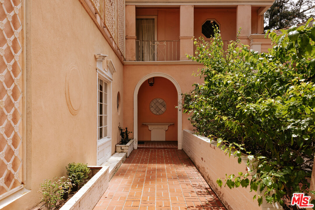 Property photo 42