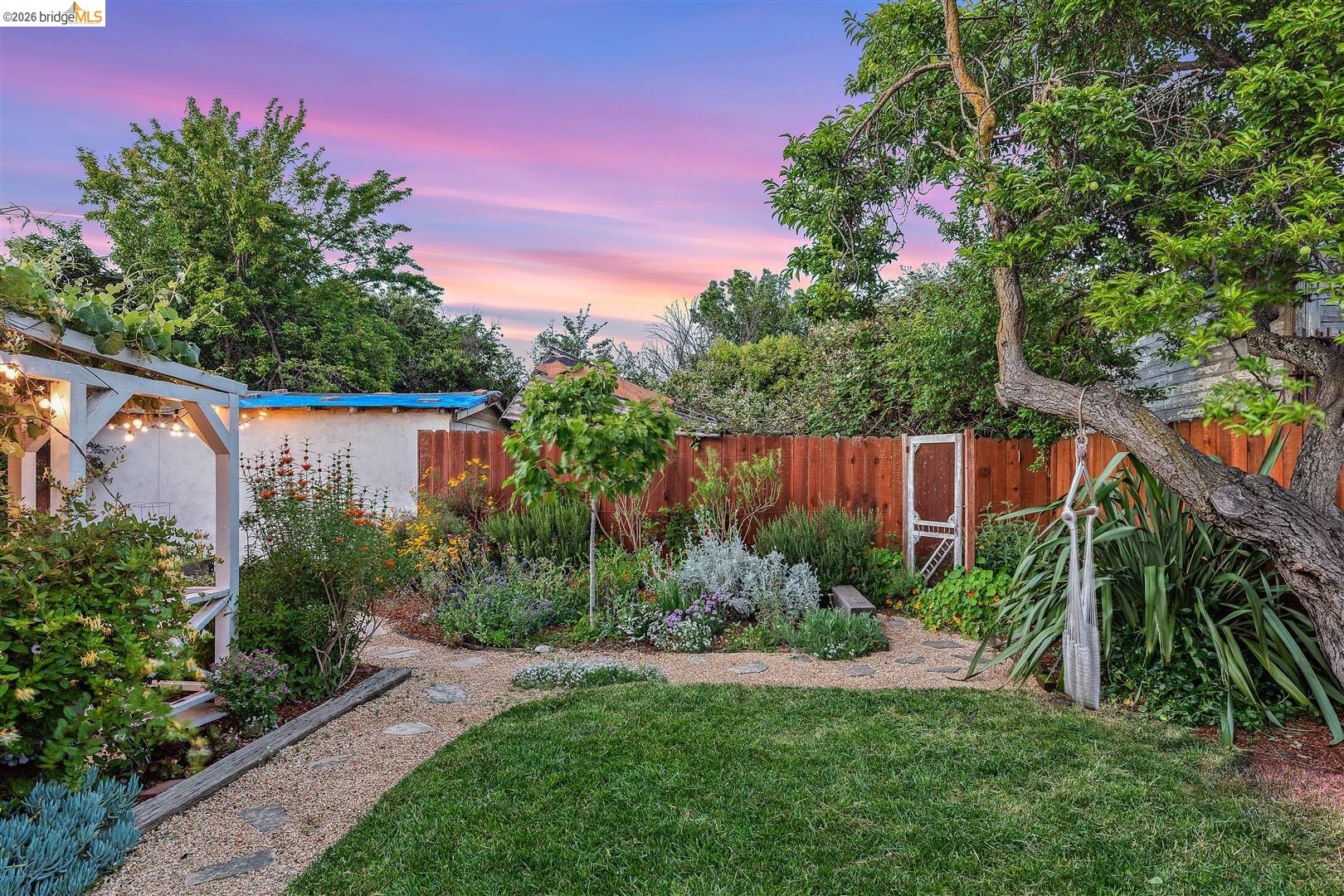 Property photo 36