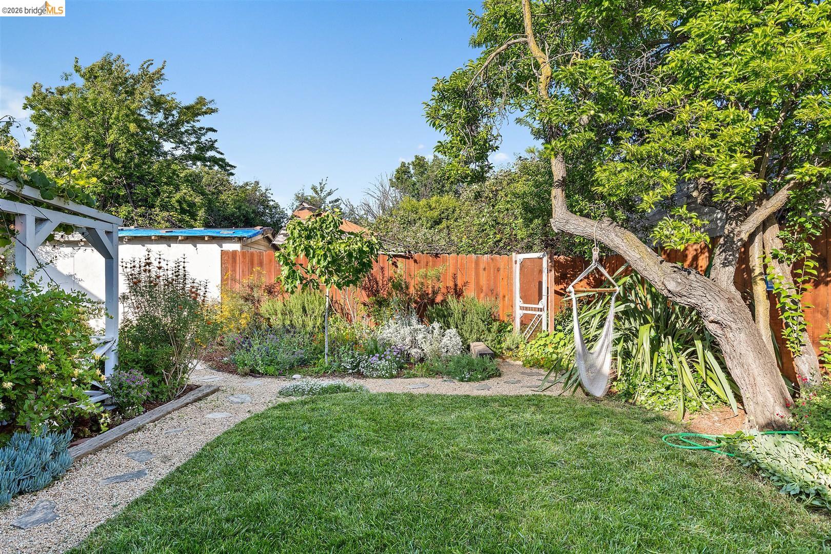 Property photo 37