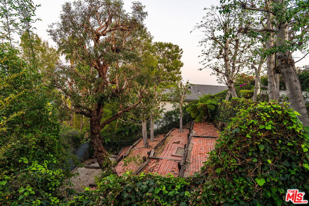 Property photo 42
