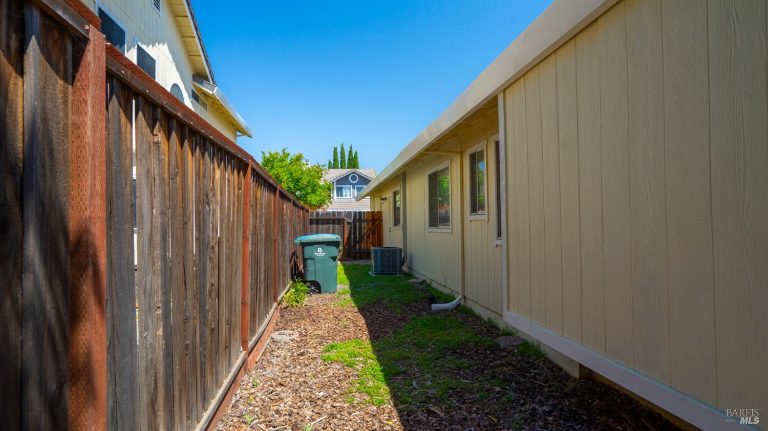 Property photo 36