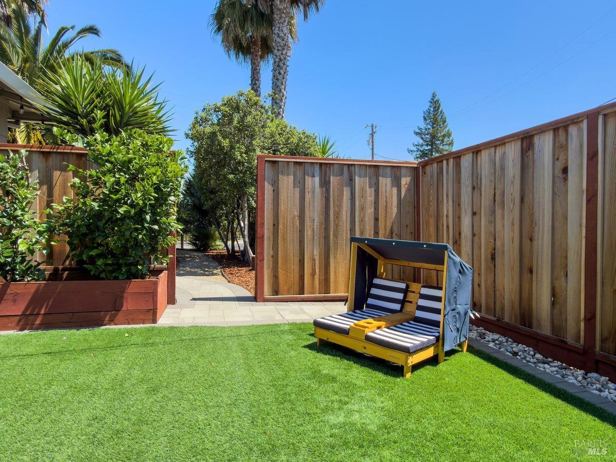 Property photo 40