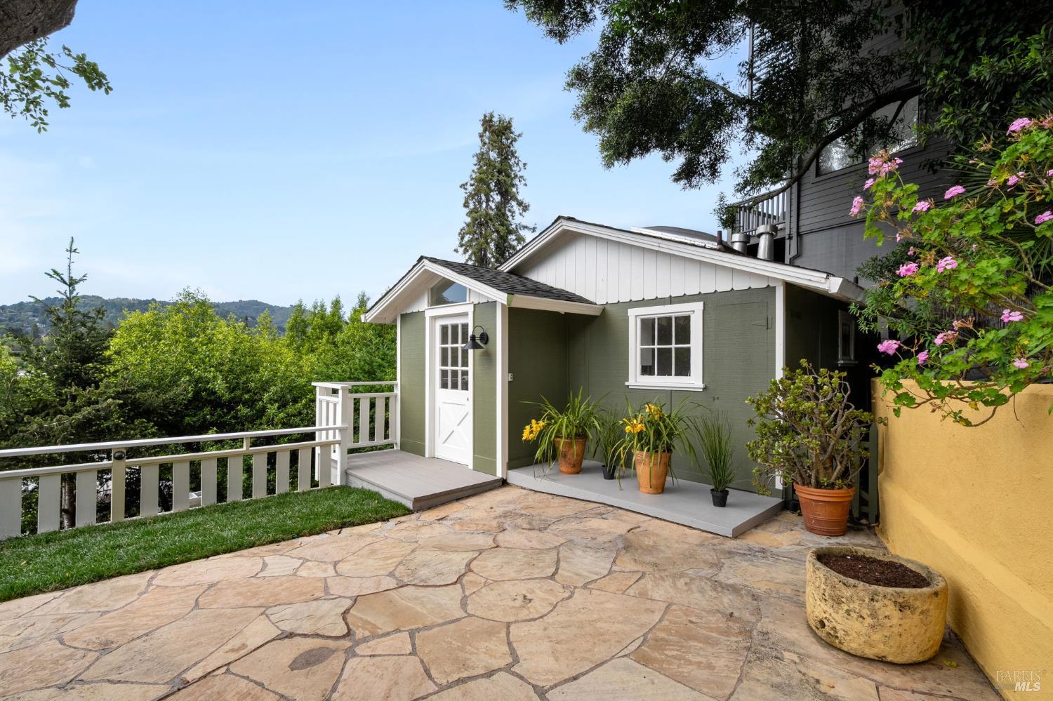 Property photo 33