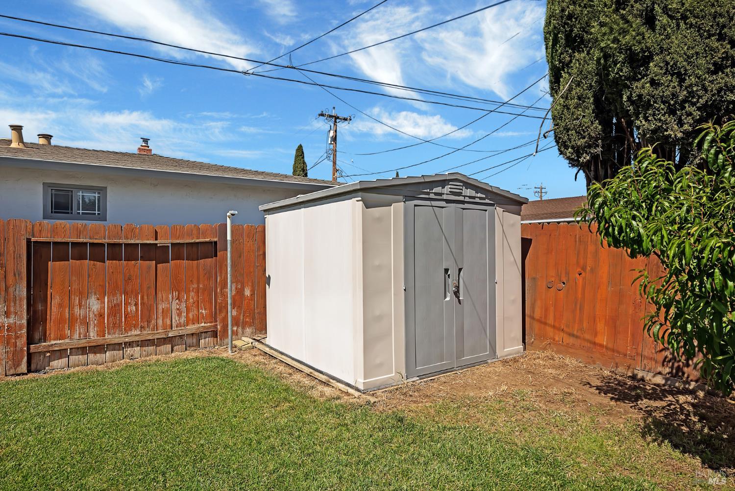 Property photo 38