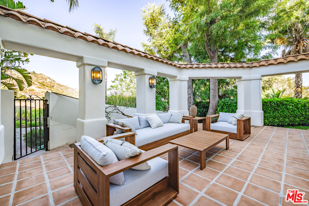 Property photo 31