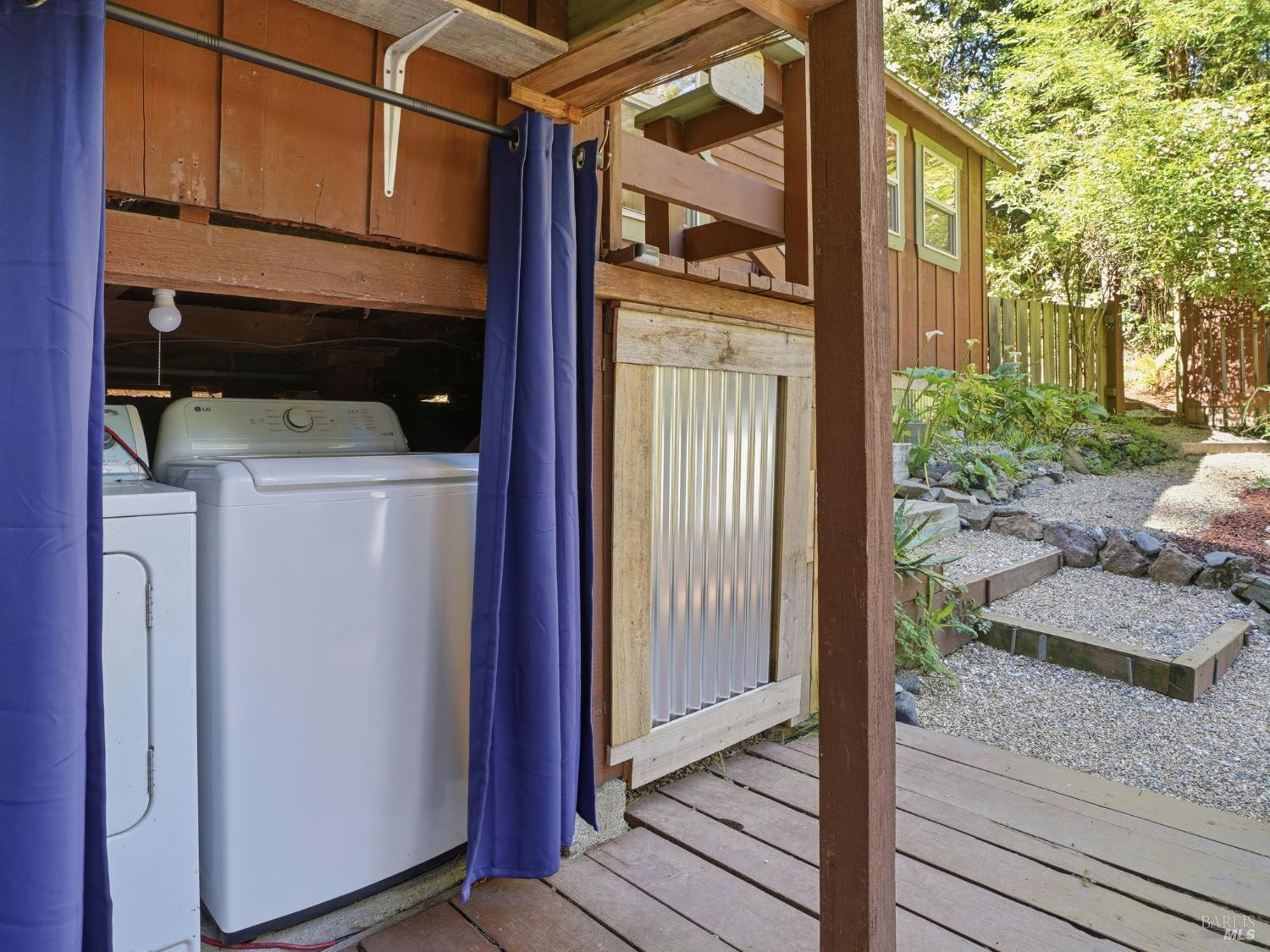 Property photo 28