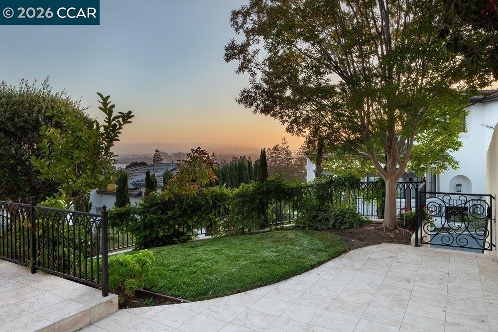 Property photo 40