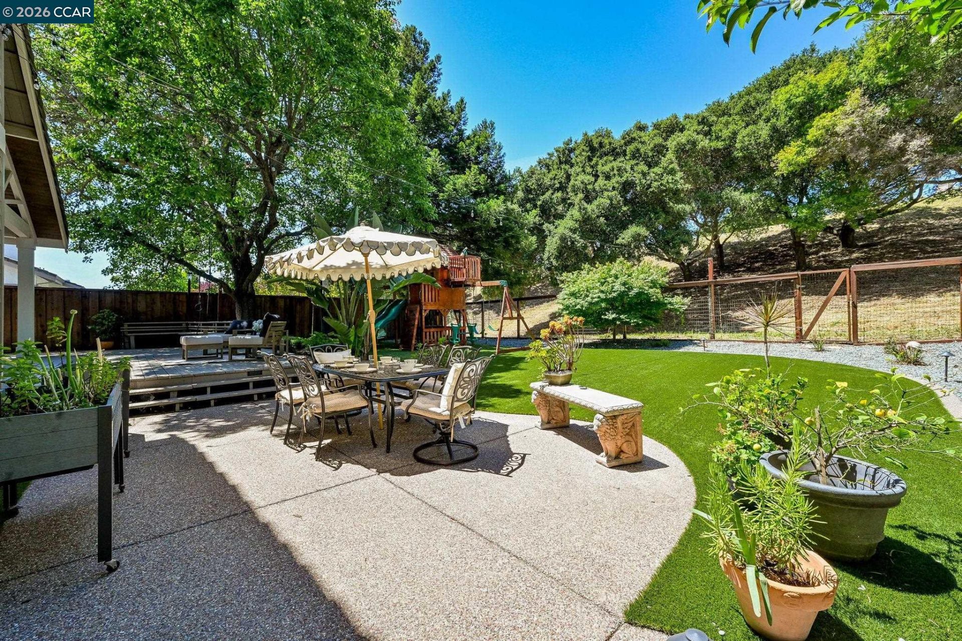 Property photo 32