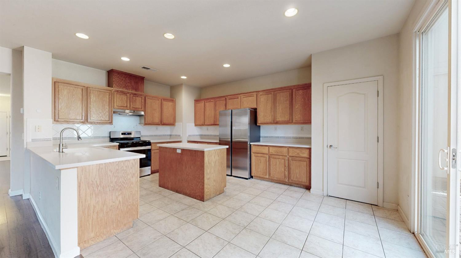 Property photo 28