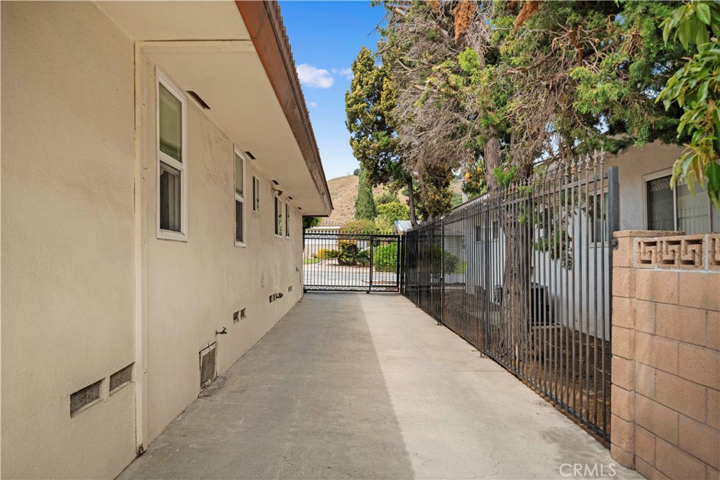 Property photo 43