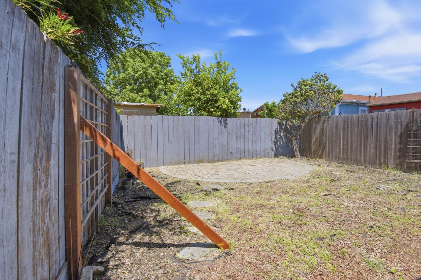 Property photo 34