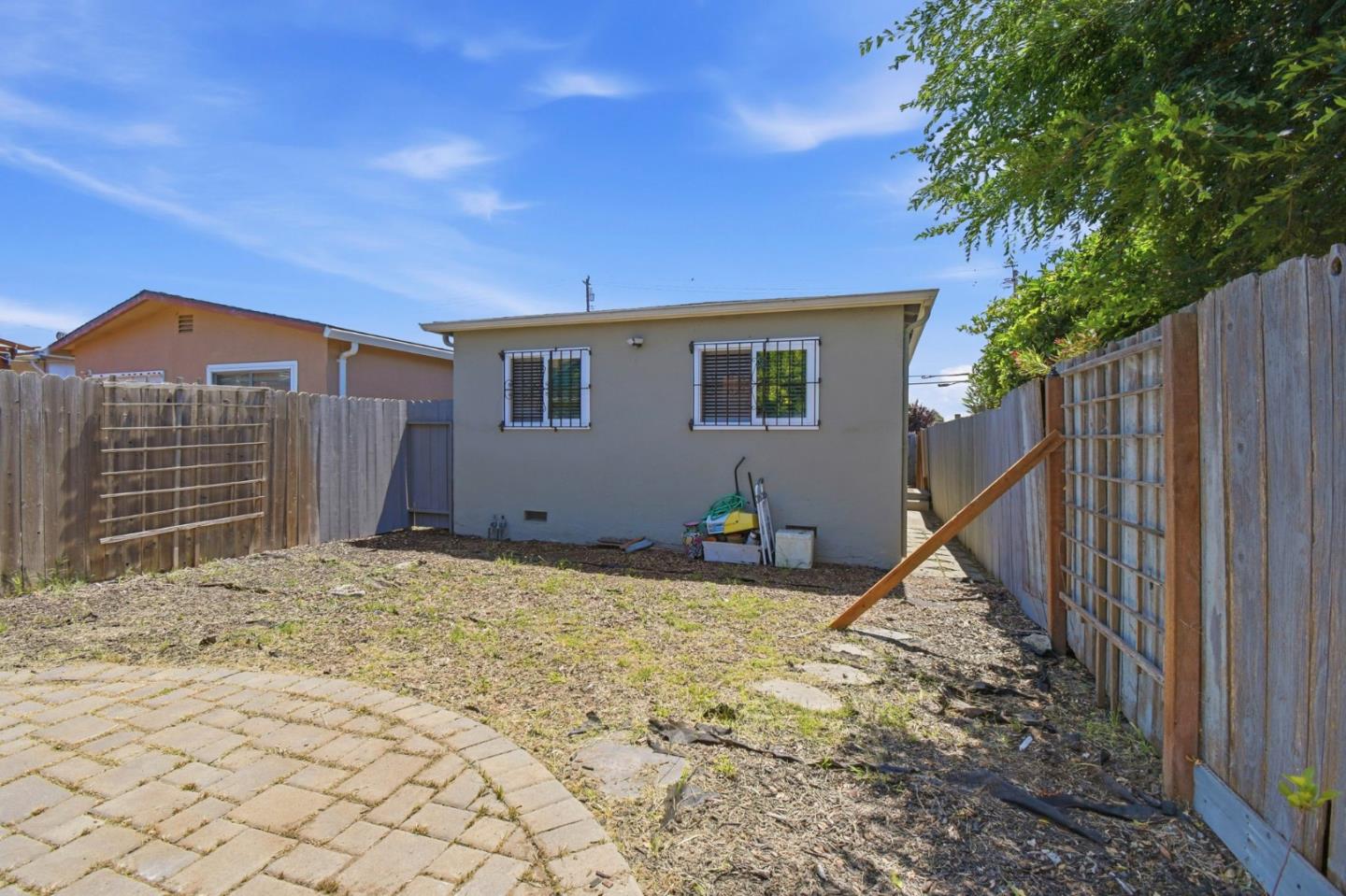 Property photo 35