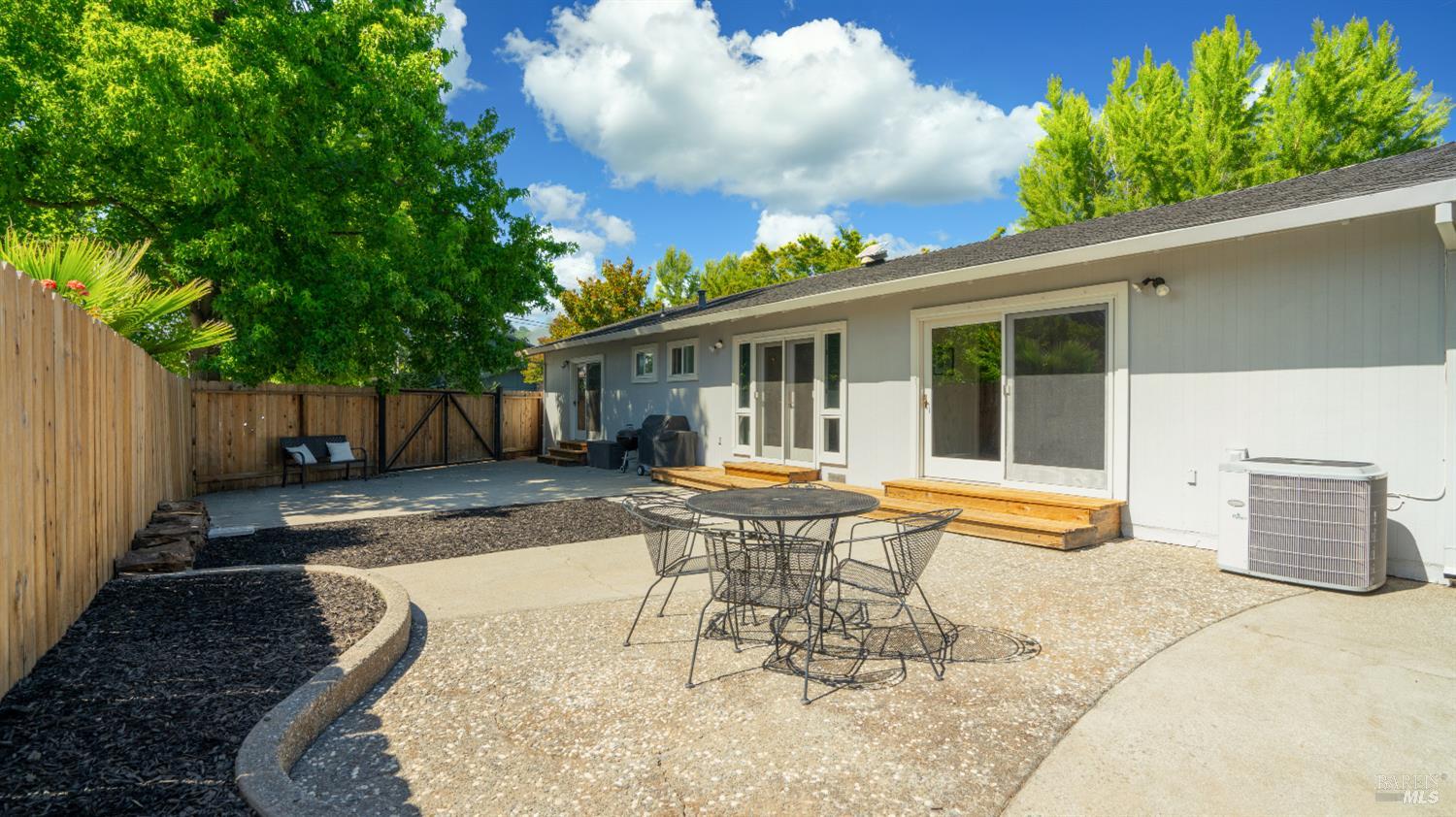 Property photo 36