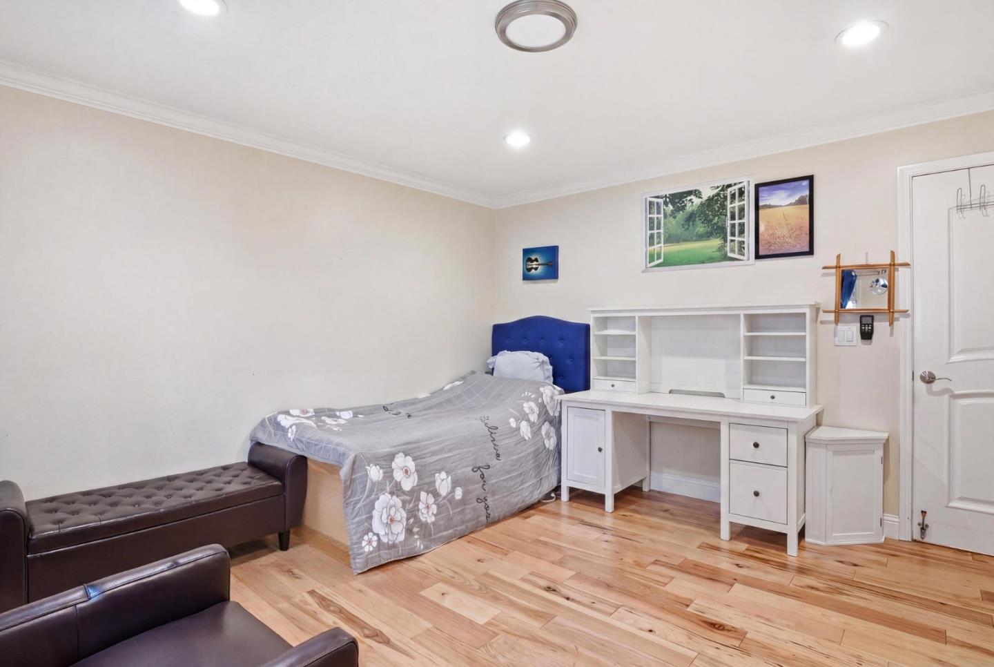 Property photo 28