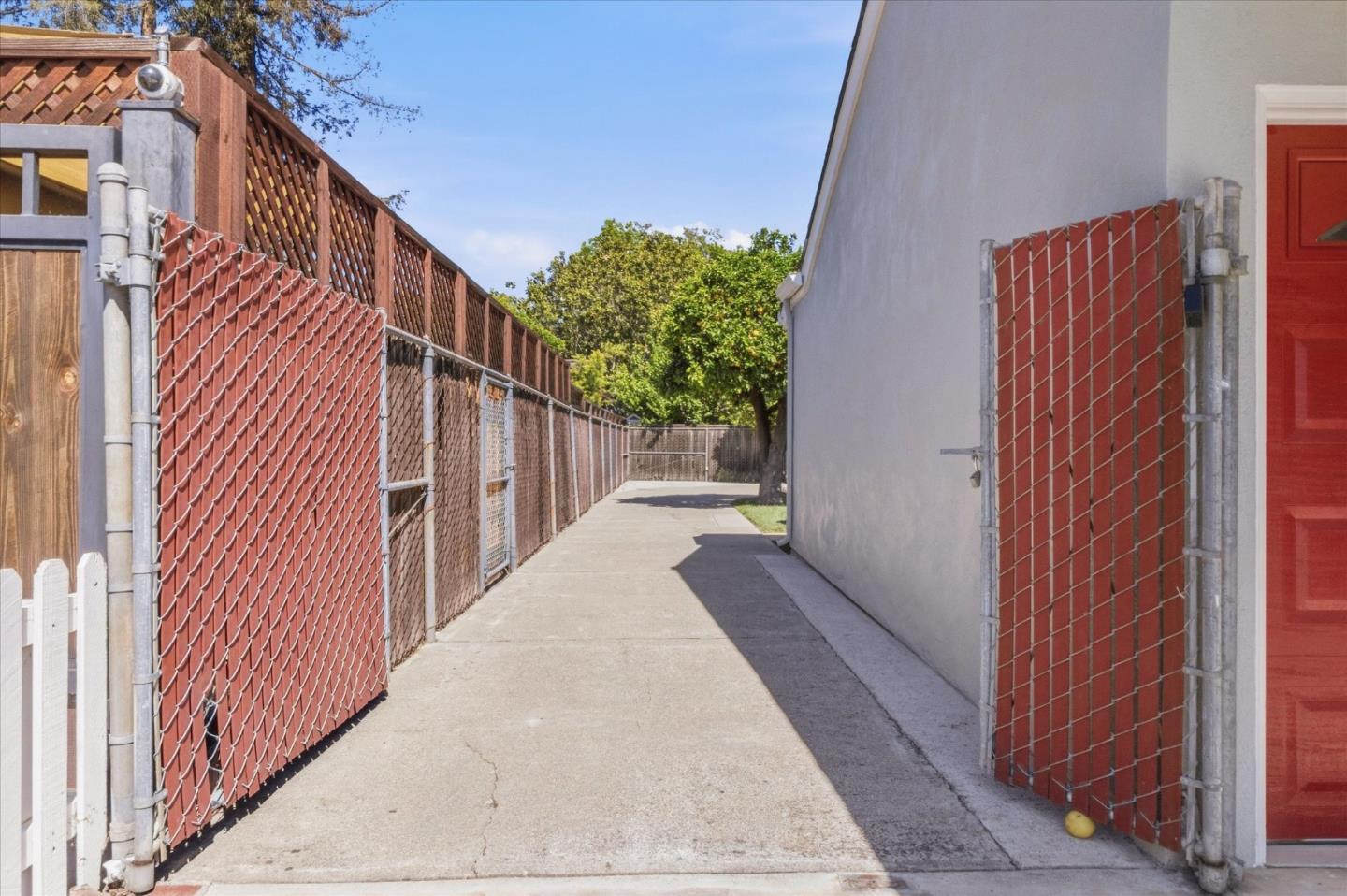 Property photo 37