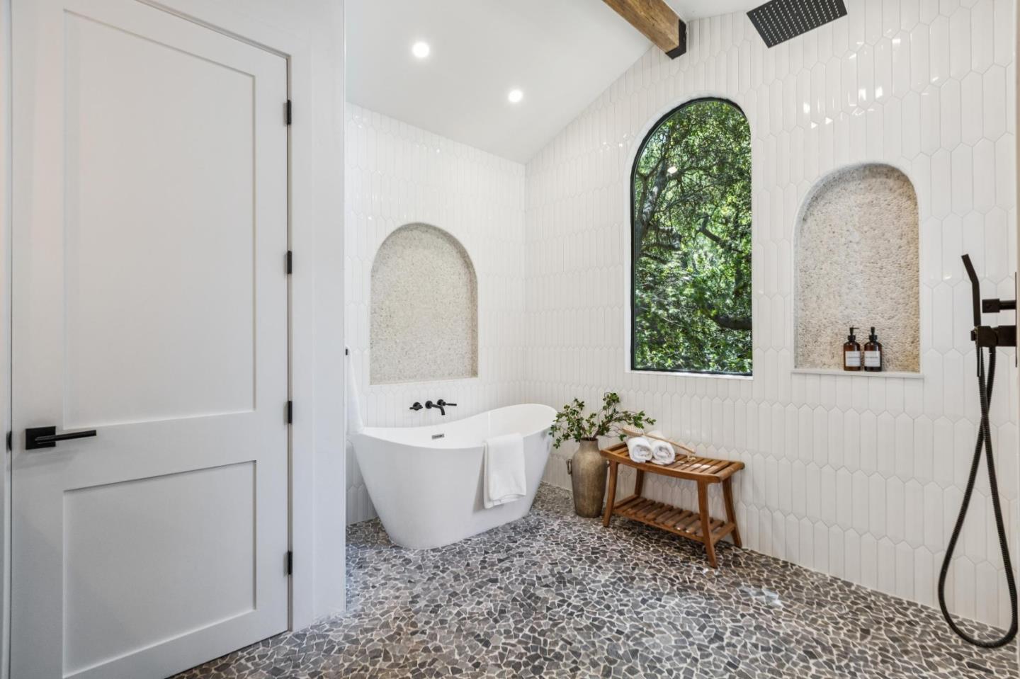 Property photo 46