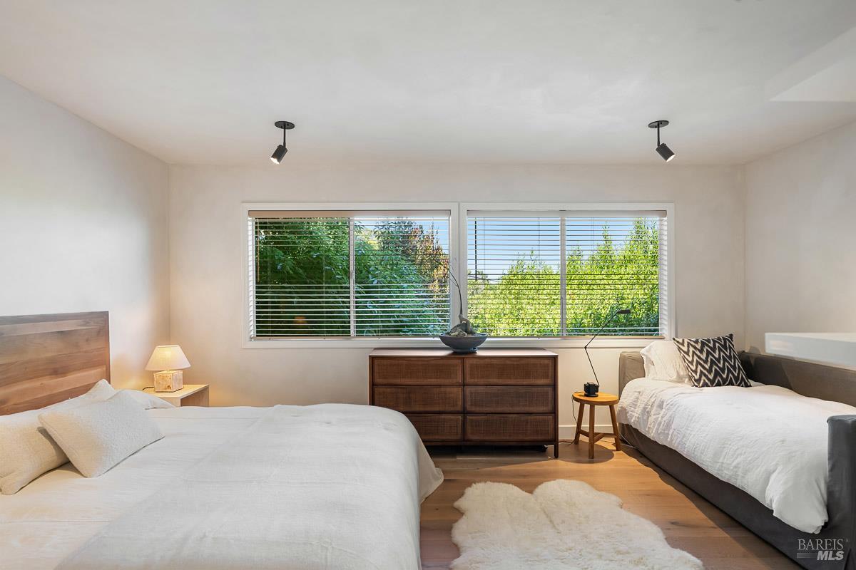Property photo 50