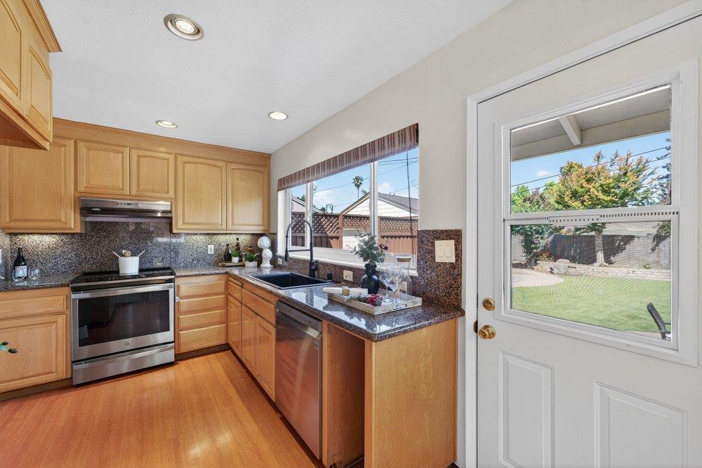 Property photo 25