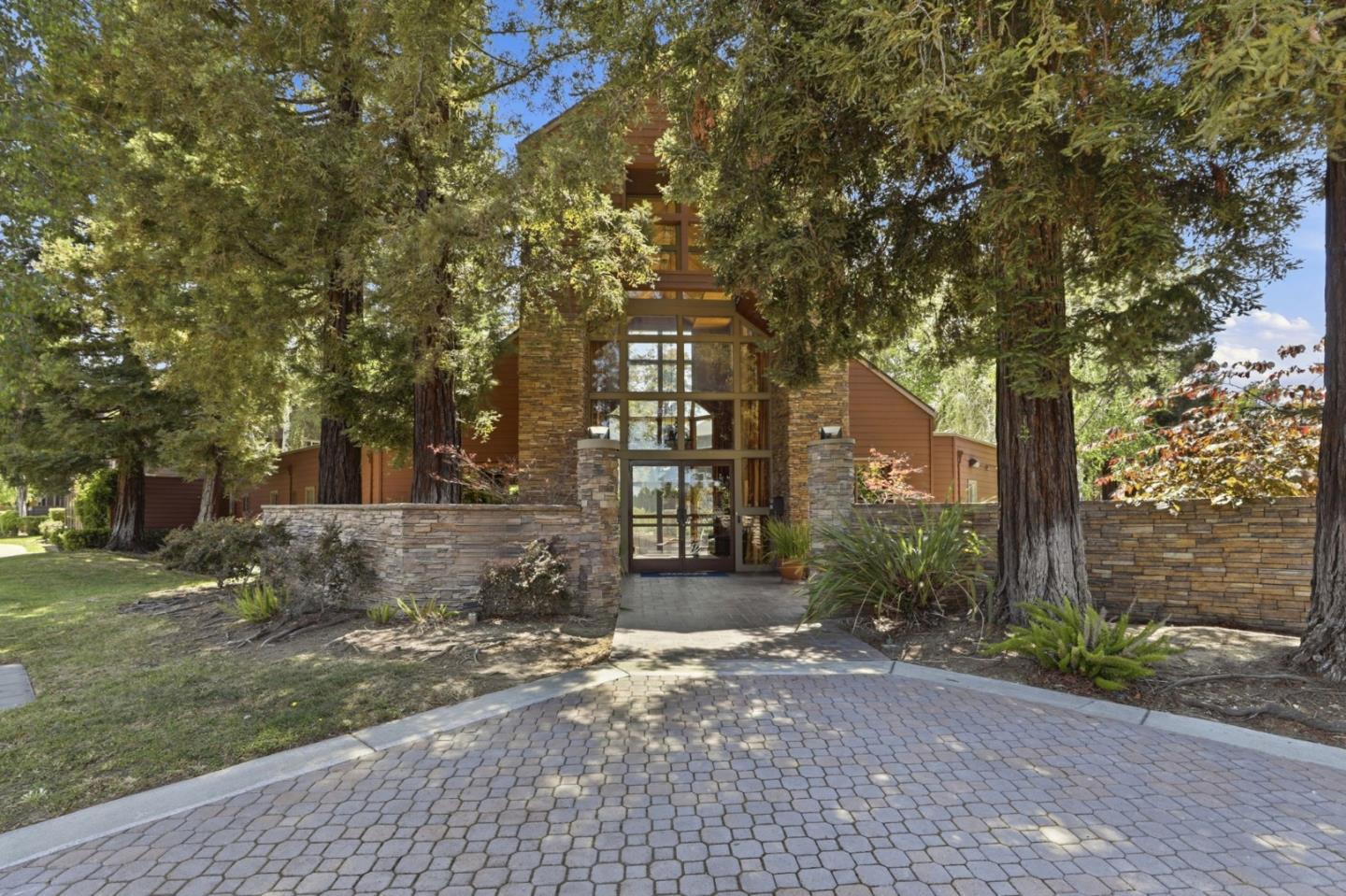 Property photo 32