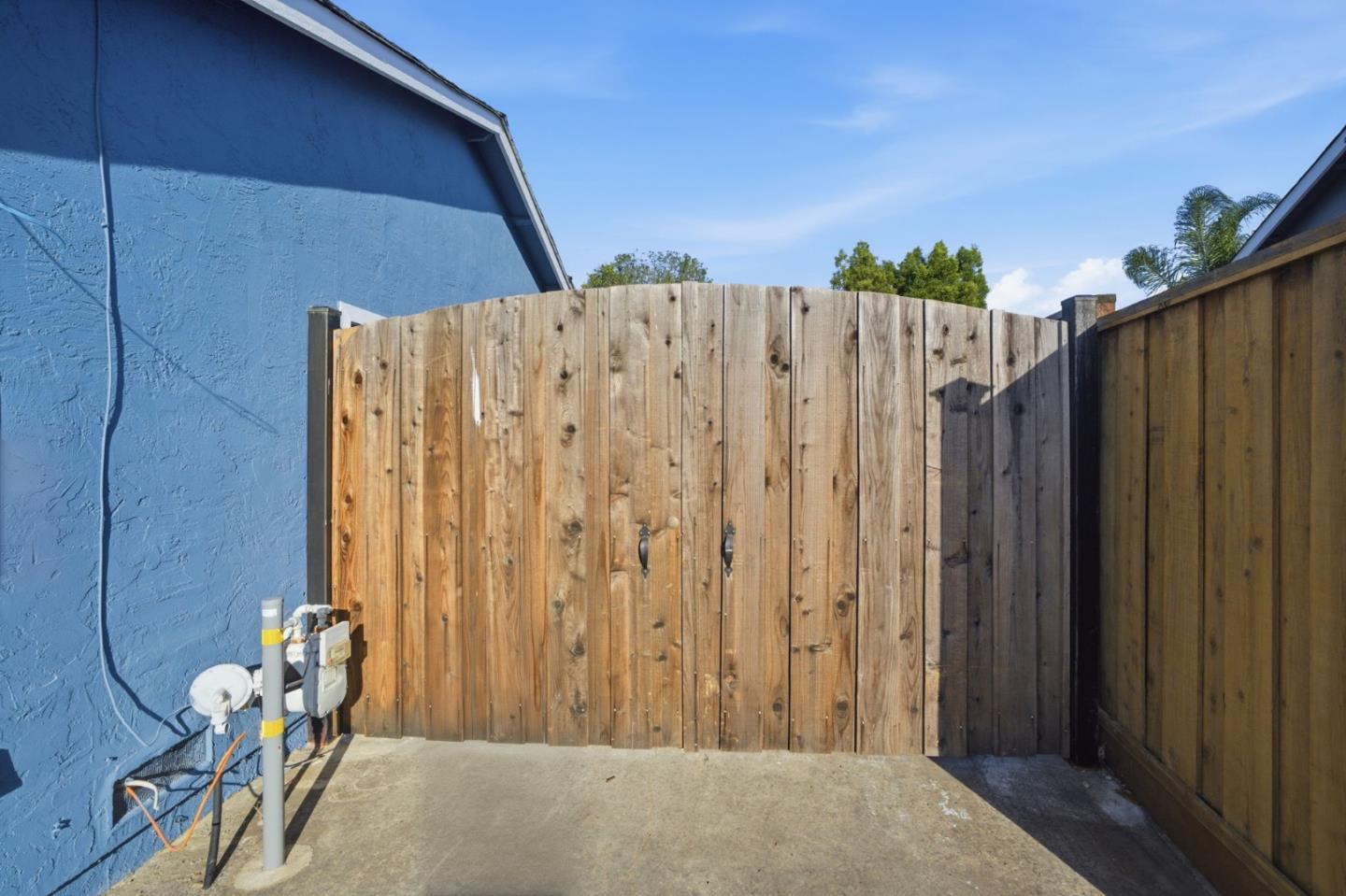 Property photo 38