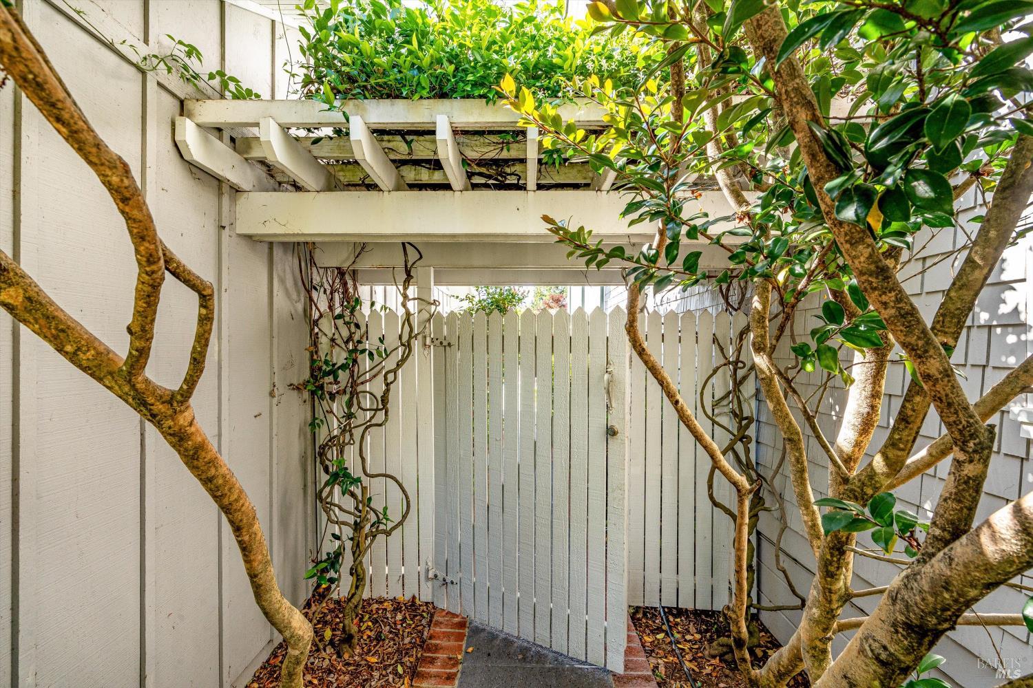 Property photo 36