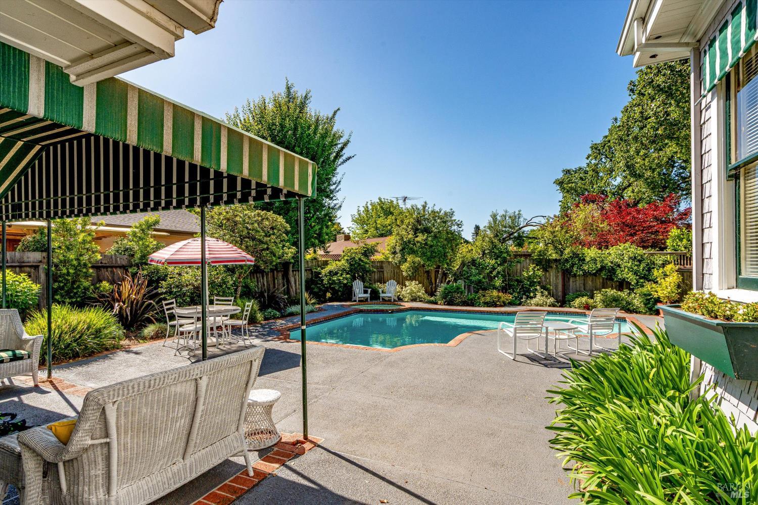 Property photo 38