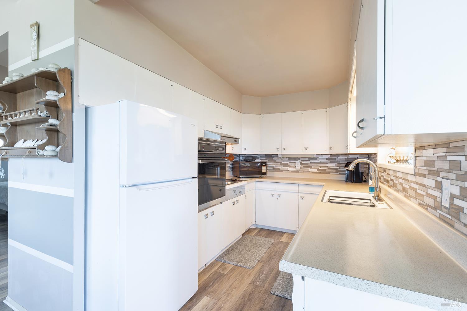 Property photo 38