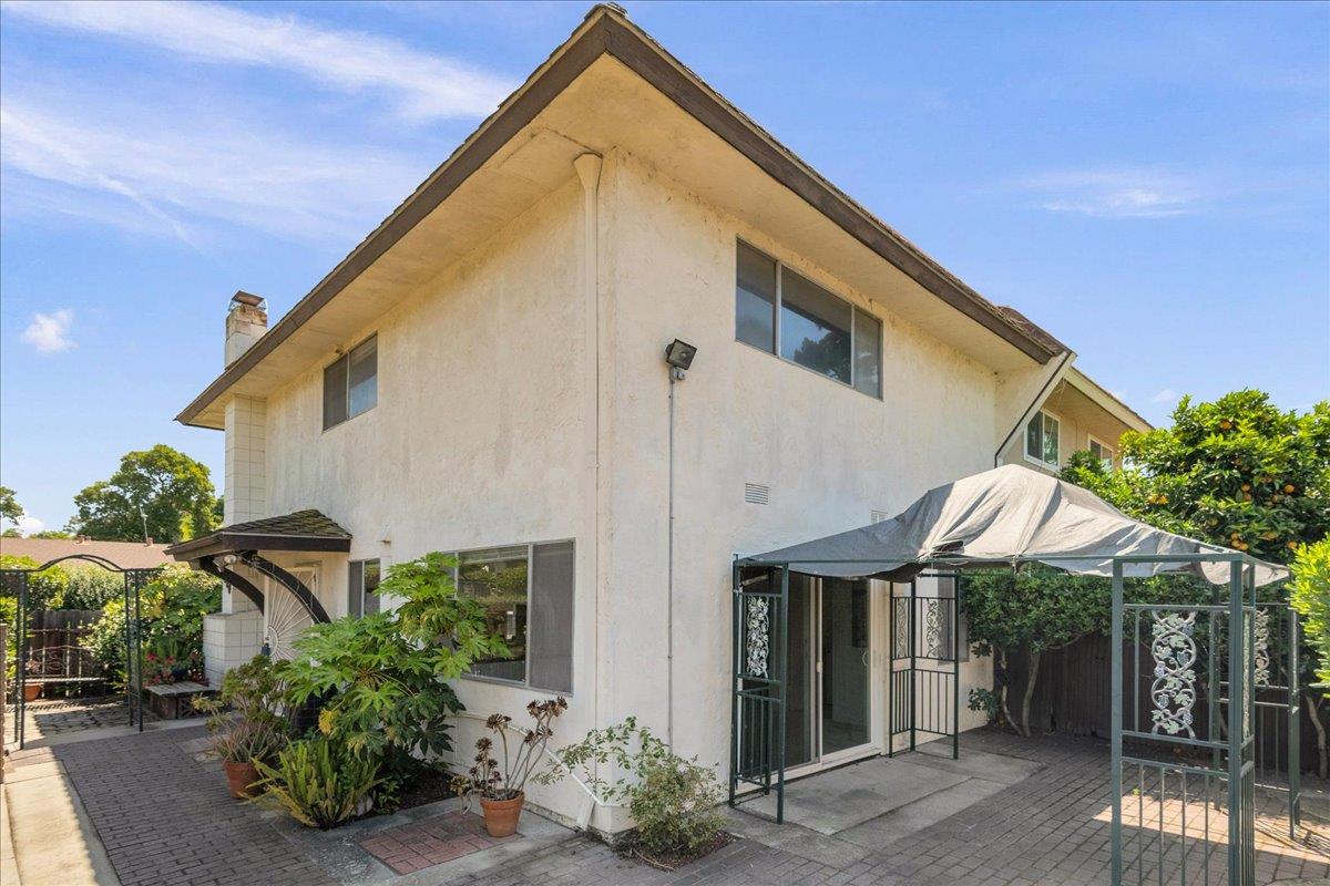 Property photo 23