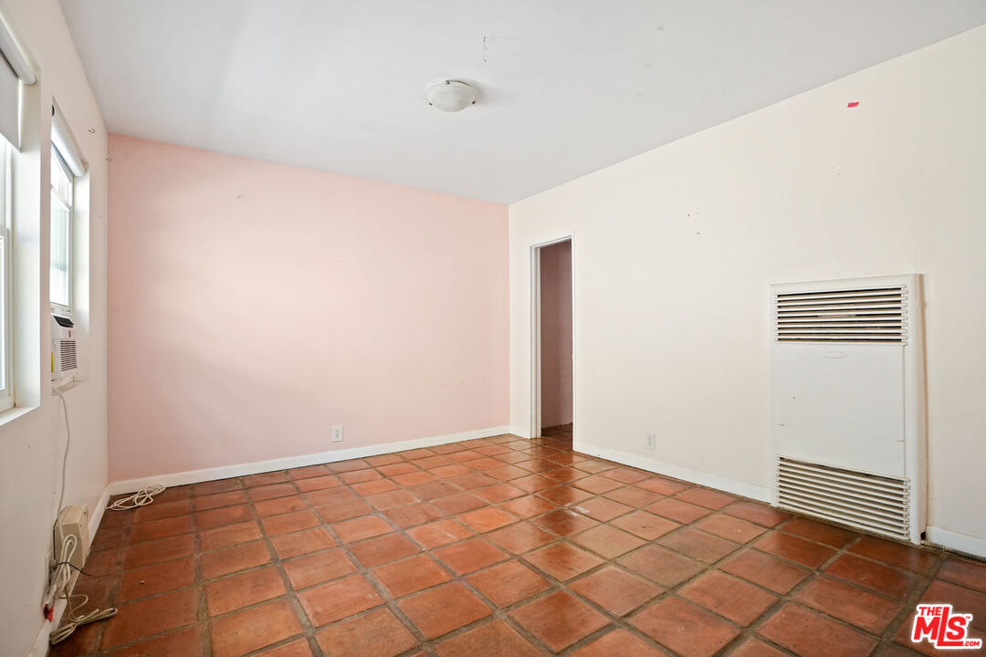 Property photo 35